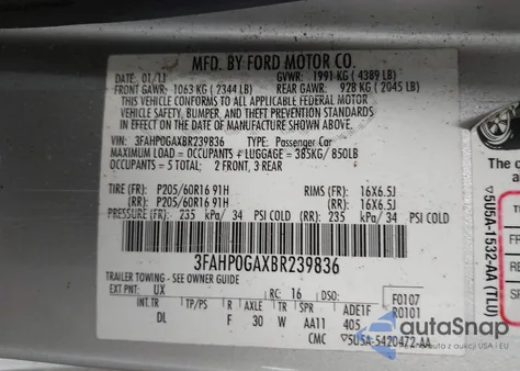 2011 Ford Fusion S z USA, uszkodzony, nr VIN 3FAHP0GAXBR239836